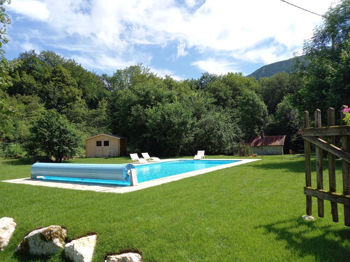 La Clairiere Du Moulin Bed and Breakfast Lepin-le-Lac Εξωτερικό φωτογραφία